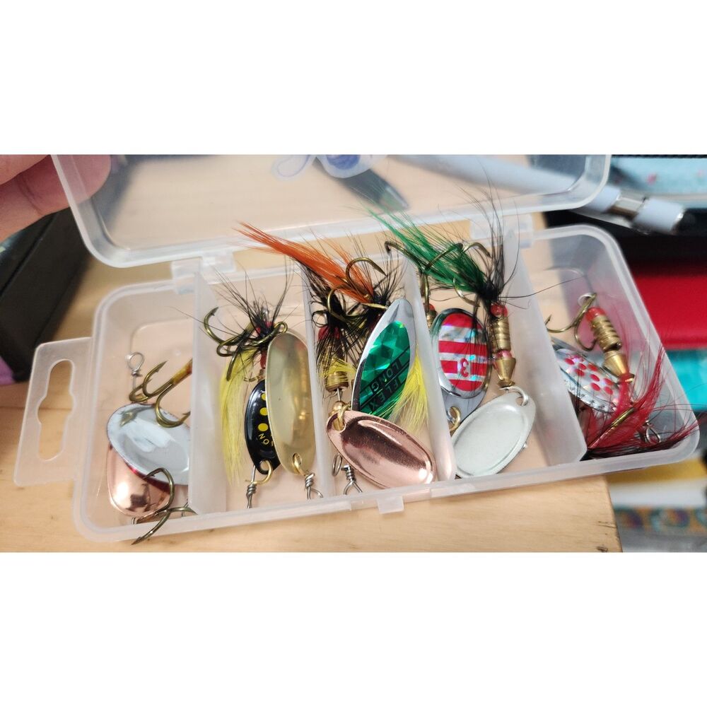 Fishing Lures Kit, Metal Spoon Lures Inline Spinner Baits Feathered Treble Hooks